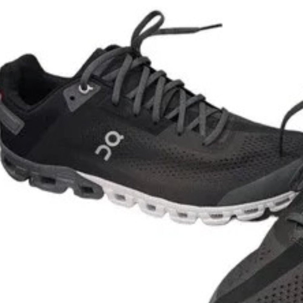 On Cloud Cloudflow Running Shoes Size 11 2E